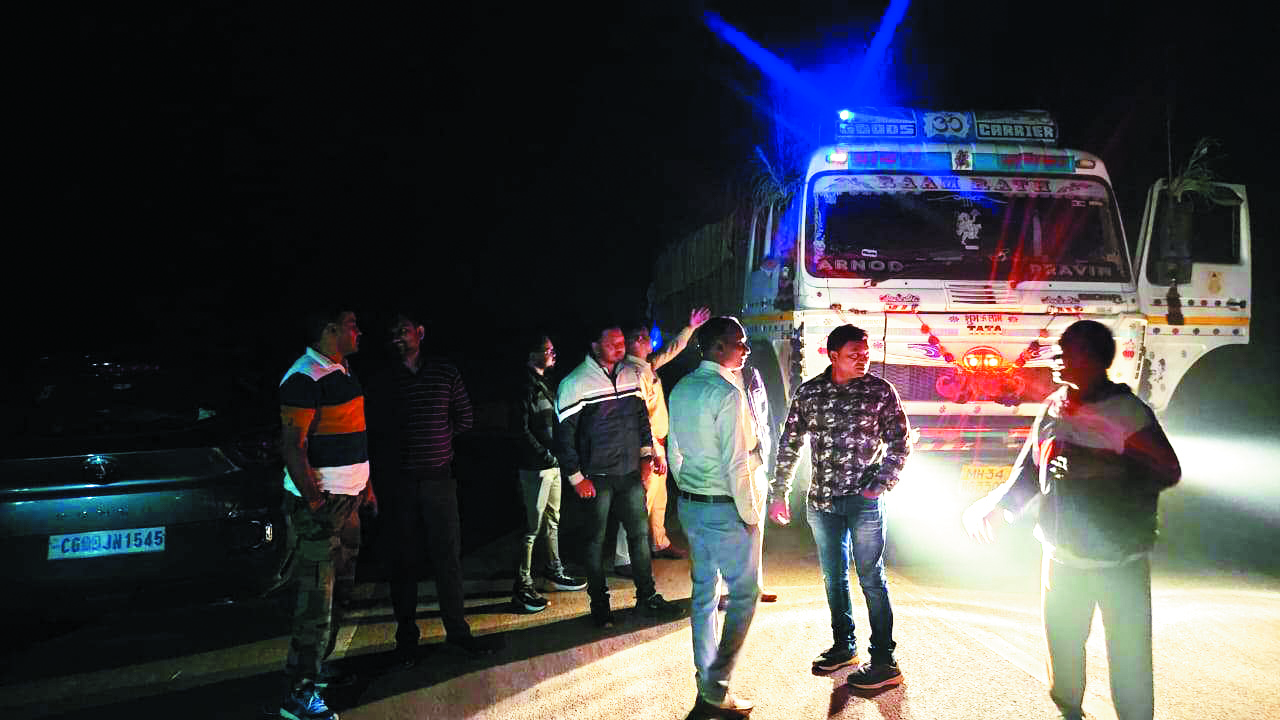 धान खरीदी केंद्रों व चेकपोस्ट की हो रही निगरानी