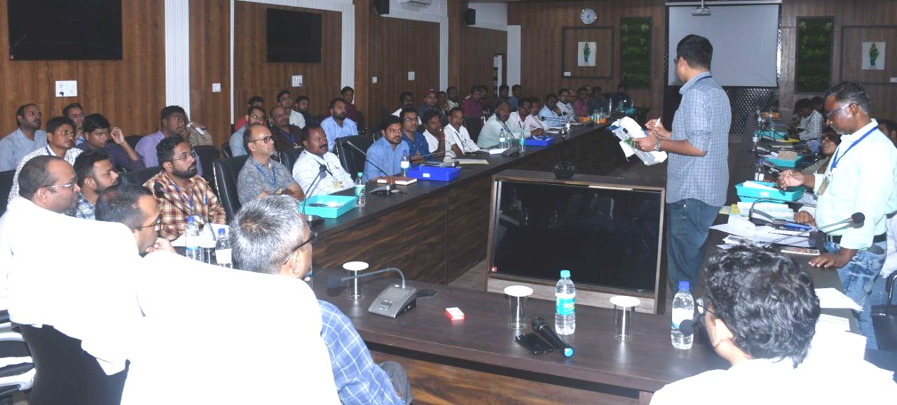 मतगणना पर्यवेक्षक, सहायक और माइक्रो ऑब्जर्वर को प्रशिक्षण