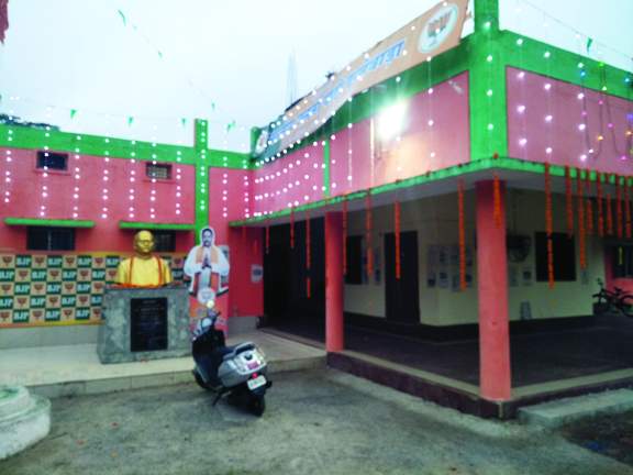 भाजपा कार्यालय में दीवाली सा नजारा 