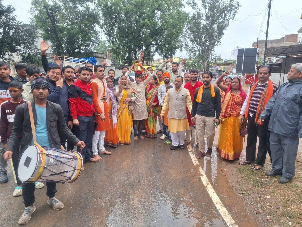 श्रीराम का अक्षत कलश पहुंचा रामानुजगंज, लोगों ने की  पूजा-अर्चना