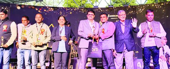 शैलेश को लखपति किसान पुरस्कार 