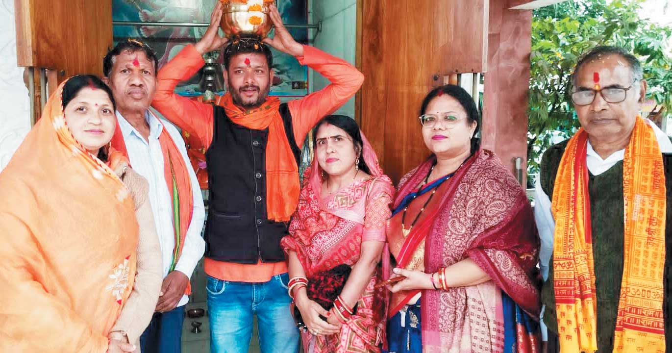 अयोध्या से अक्षत कलश पहुंचा नगरी