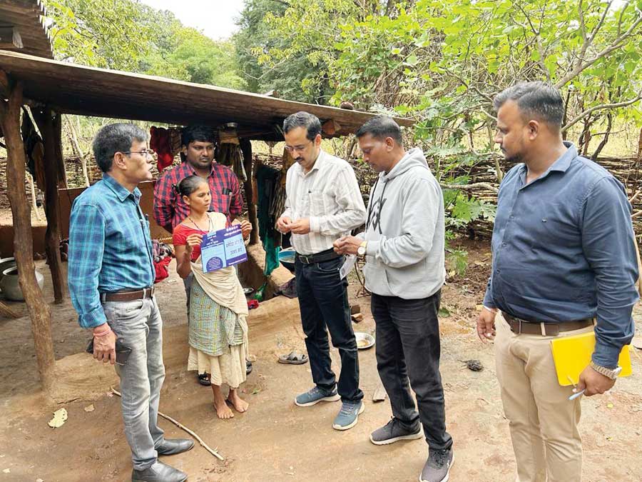 मरीजों की करें सतत निगरानी- सीएमएचओ