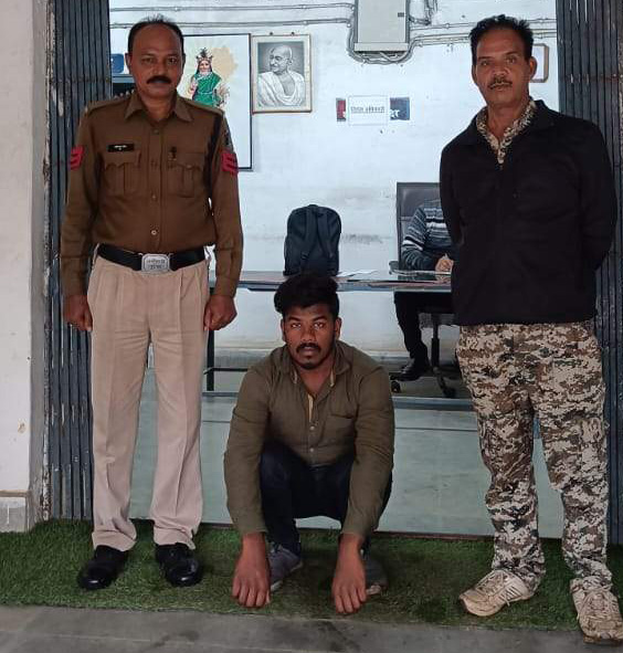 ट्रेलर मालिक ने चालक संग मिलकर  की 31 टन कोयला की अफरा-तफरी फरार चालक बिलासपुर से बंदी