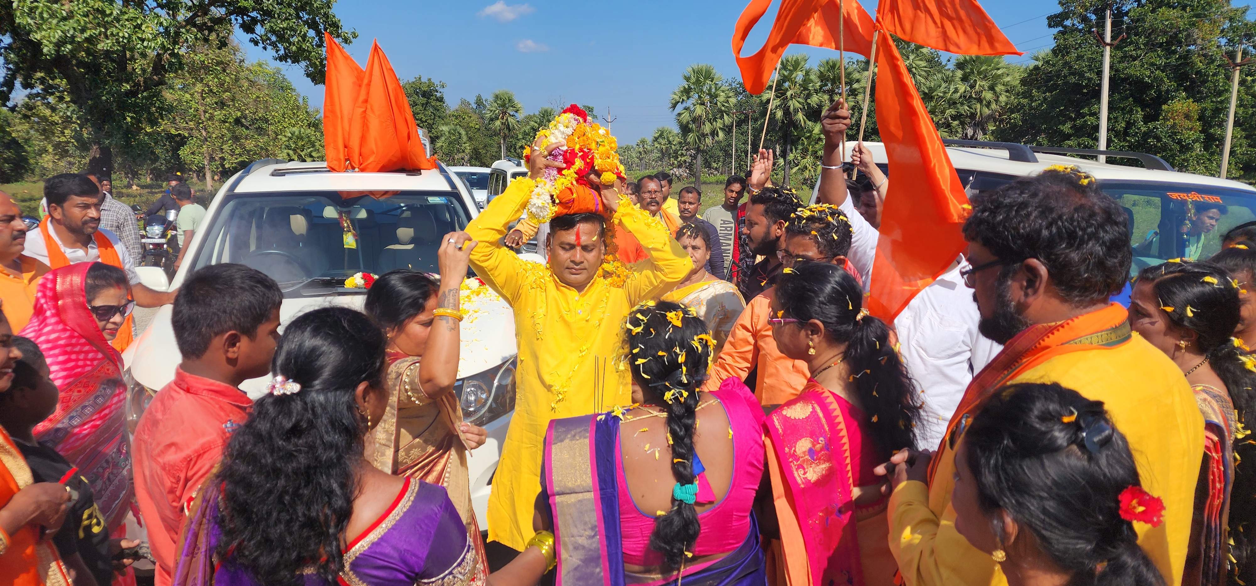 अक्षत कलश का जगह-जगह स्वागत