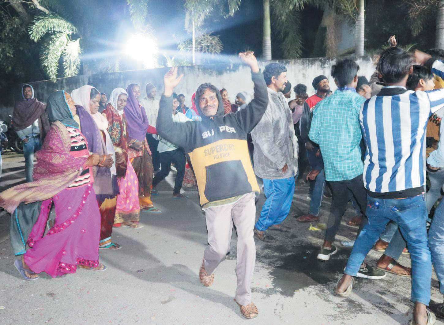 साय के मुख्यमंत्री बनने के बाद बगिया सहित क्षेत्र में जश्न का माहौल