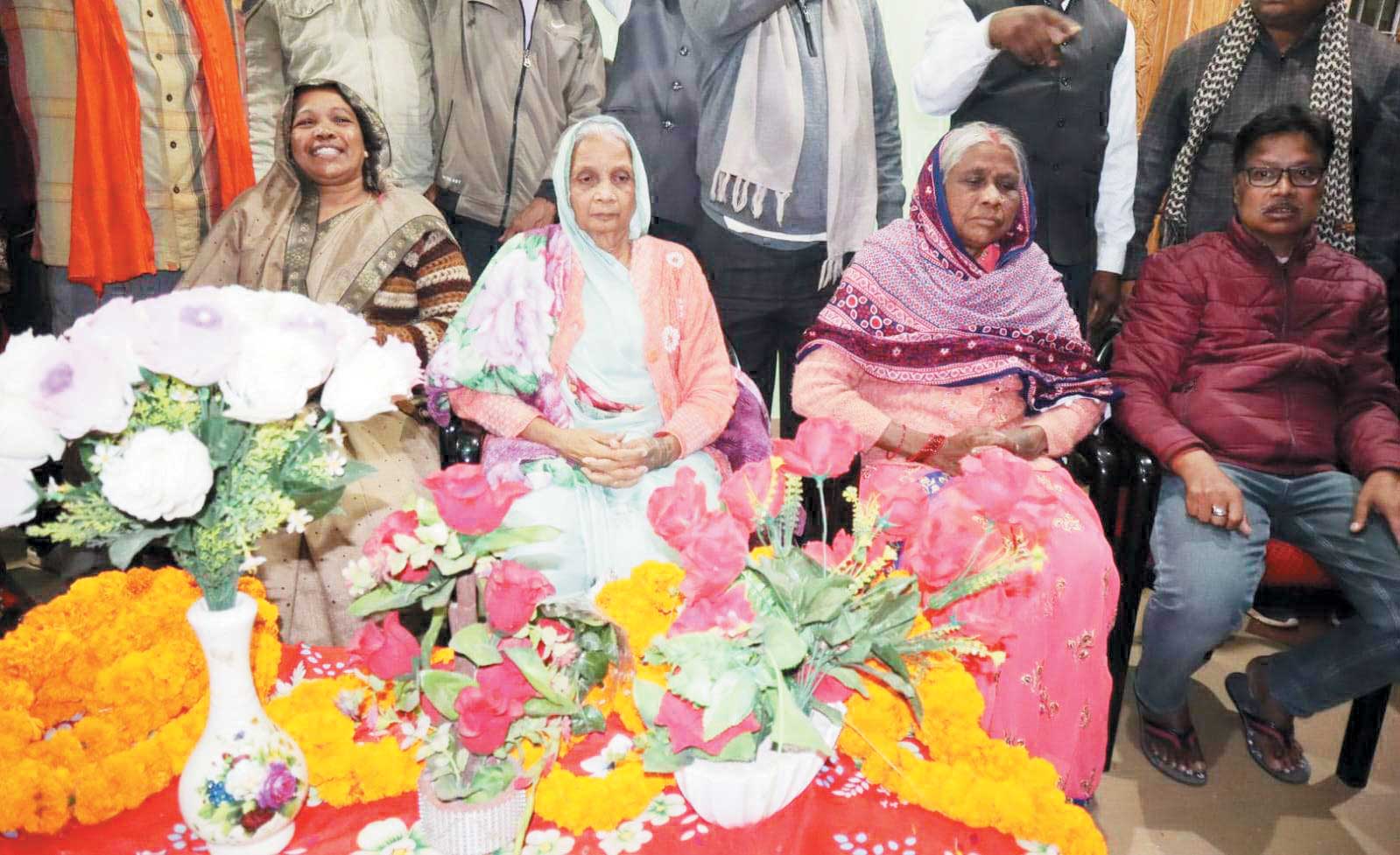 सीएम की मां जसमनी देवी का नागरिक अभिनंदन