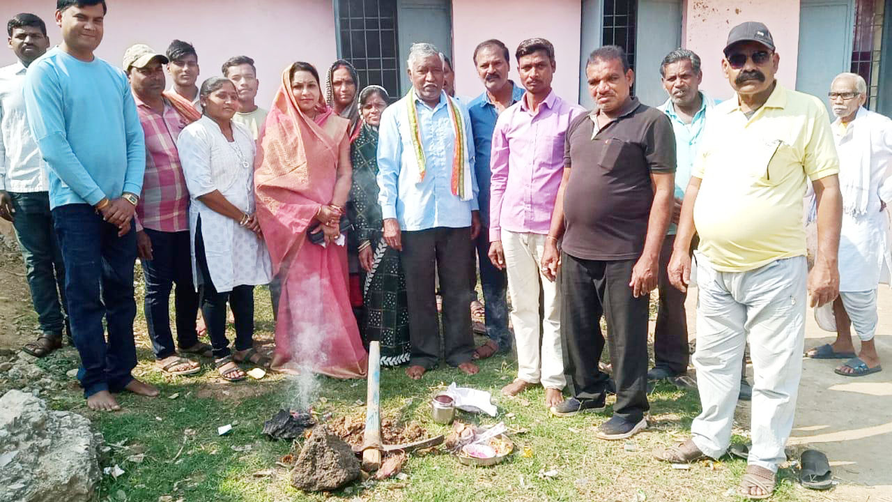 जिपं सभापति ने किया मानस भवन का भूमिपूजन