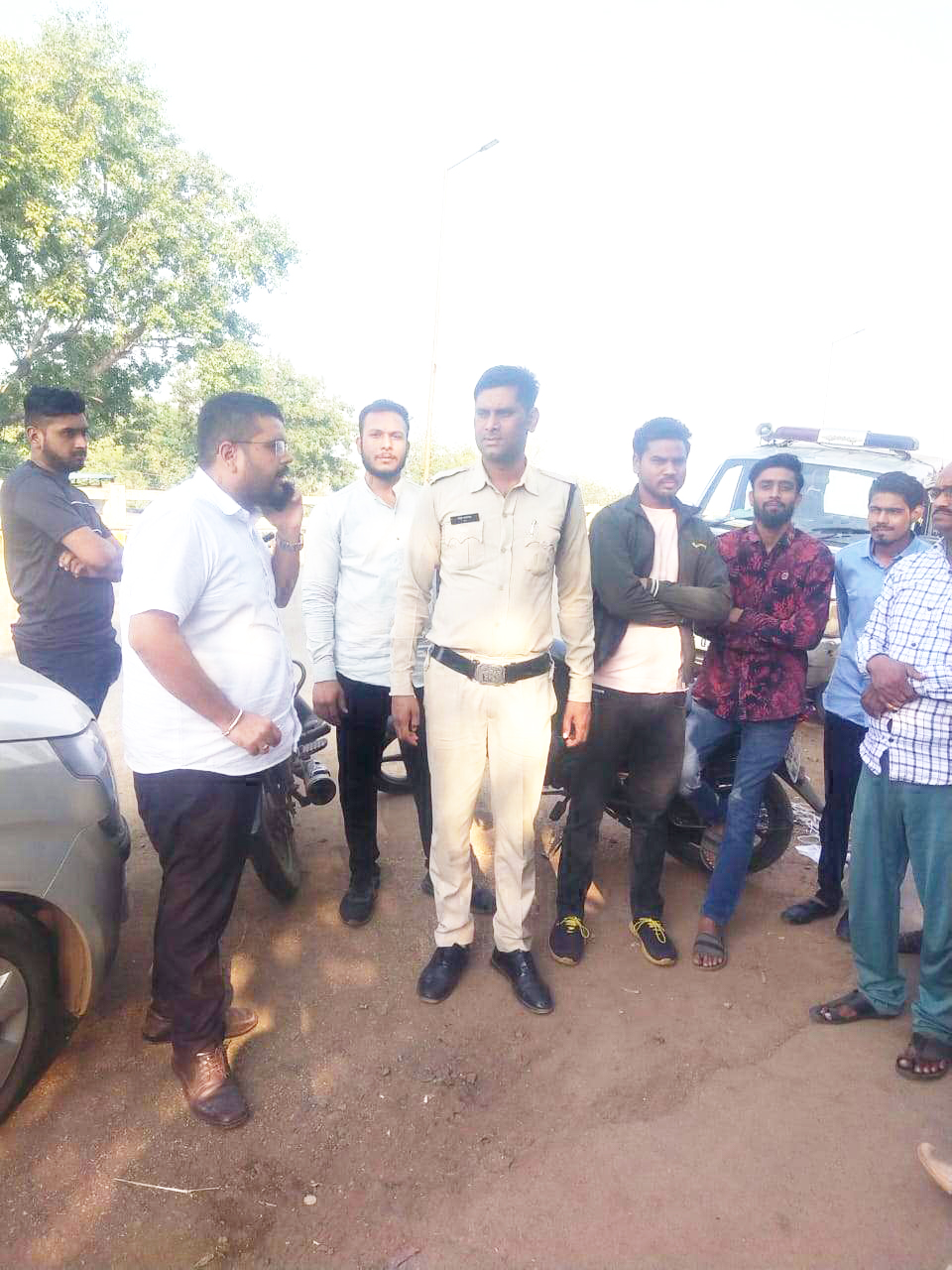 अवैध कब्जे को लेकर प्रशासन ने फिर दी कार्रवाई की चेतावनी अवैध कब्जे को लेकर प्रशासन ने फिर दी कार्रवाई की चेतावनी