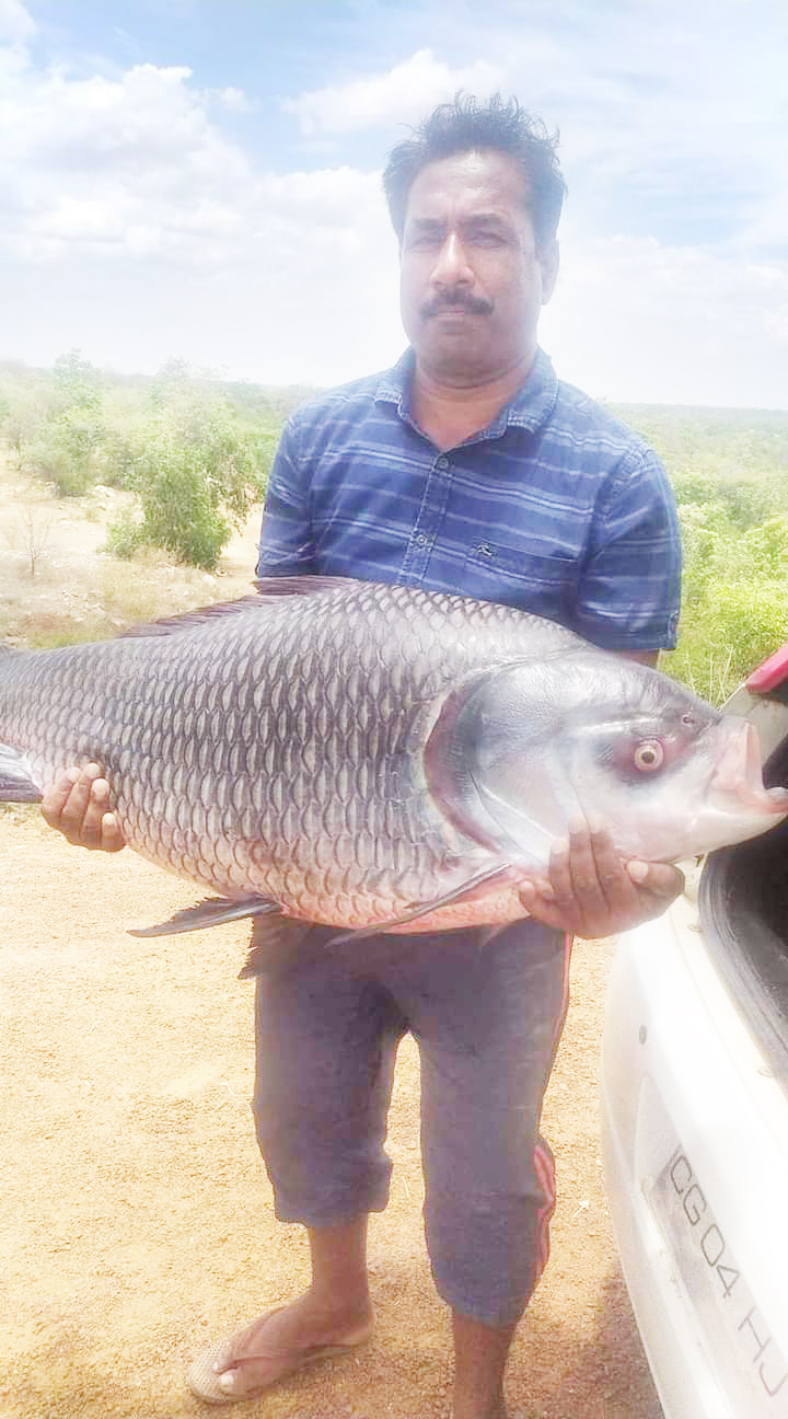 मछली पालन में राष्ट्रीय अवार्ड विजेता मुश्ताक ने दुनिया को कहा अलविदा