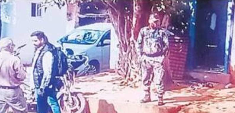 गुड़ कारोबारी के फर्म में आयकर की दबिश, दस्तावेज जब्त 