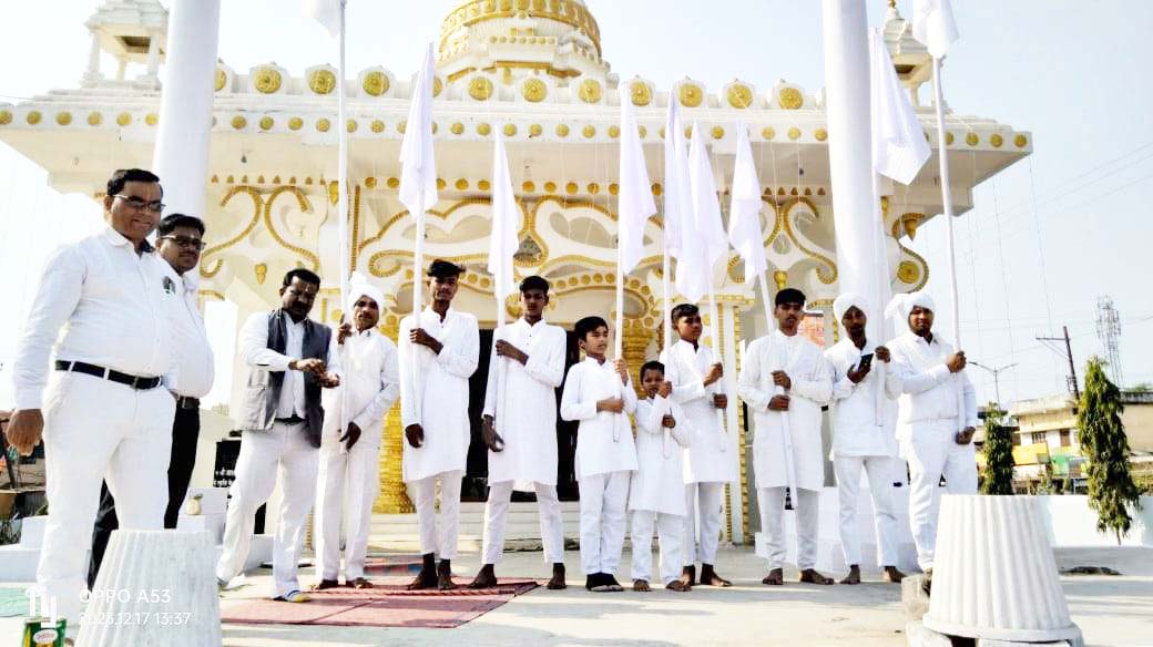  सतनाम शोभा यात्रा निकाली