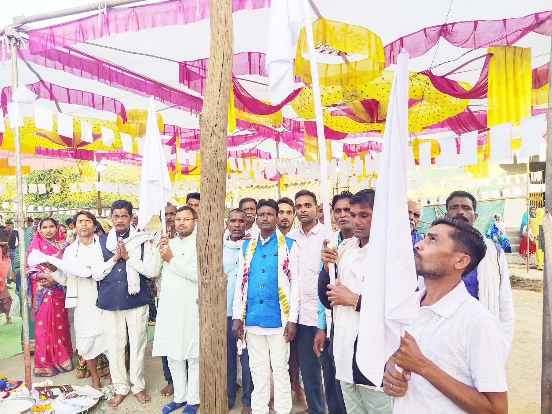 धूमधाम से मनाई बाबा घासीदास जयंती धूमधाम से मनाई बाबा घासीदास जयंती