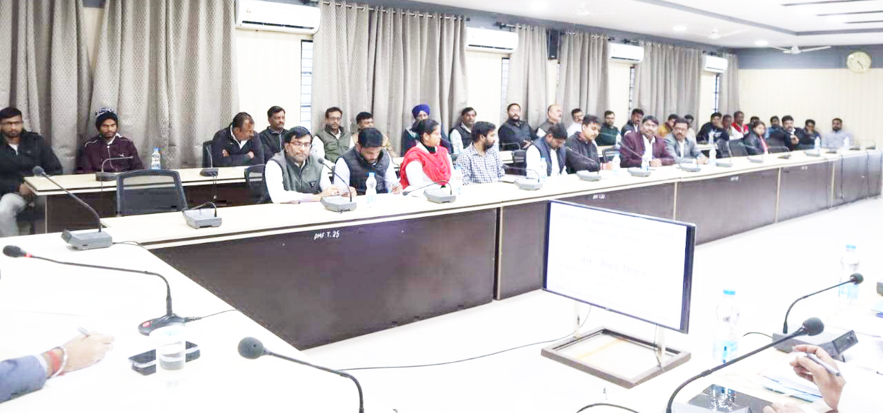जलजीवन मिशन पर सख्त हुए कलेक्टर जलजीवन मिशन पर सख्त हुए कलेक्टर