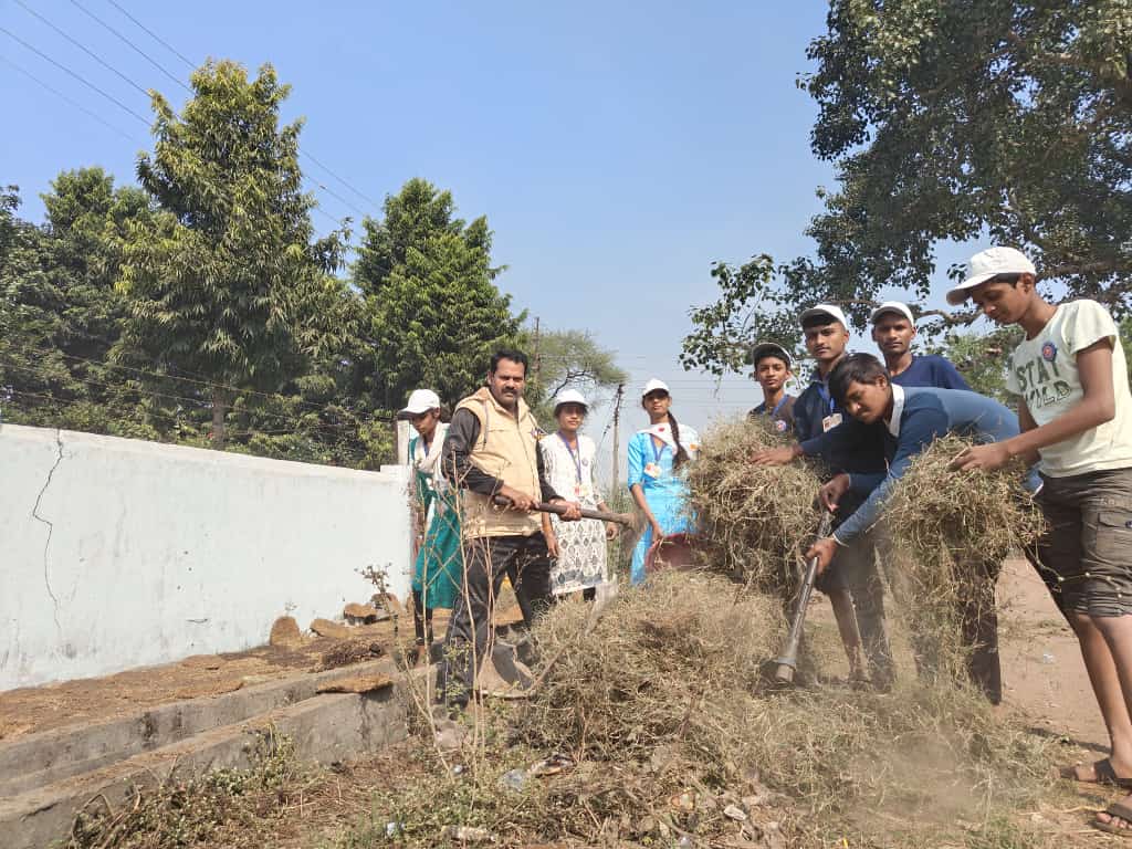 अभिनय व सेना के क्षेत्र में युवा अपना कॅरियर बनाएं-गोस्वामी