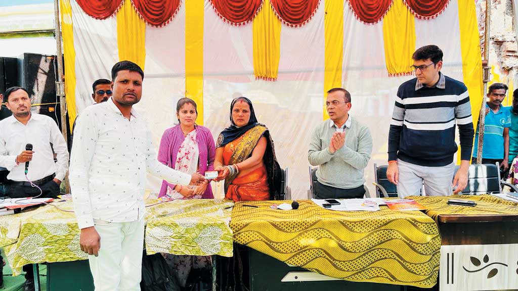 विकसित भारत संकल्प यात्रा में लाभार्थियों ने बताई सफलता की कहानियां