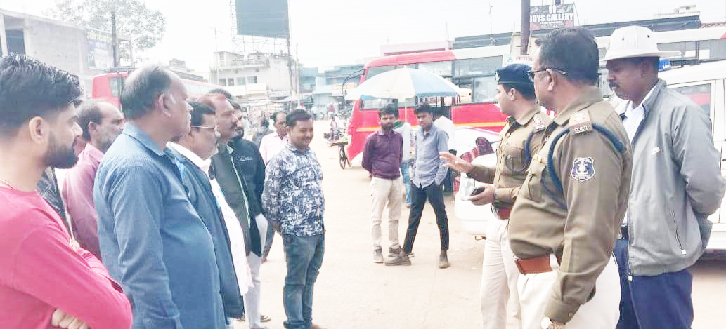 शहर के अंदर तेज गति से वाहन चलाना खतरनाक 