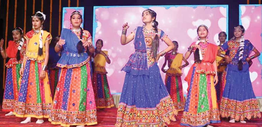 वार्षिक उत्सव, बच्चों ने मोहा मन