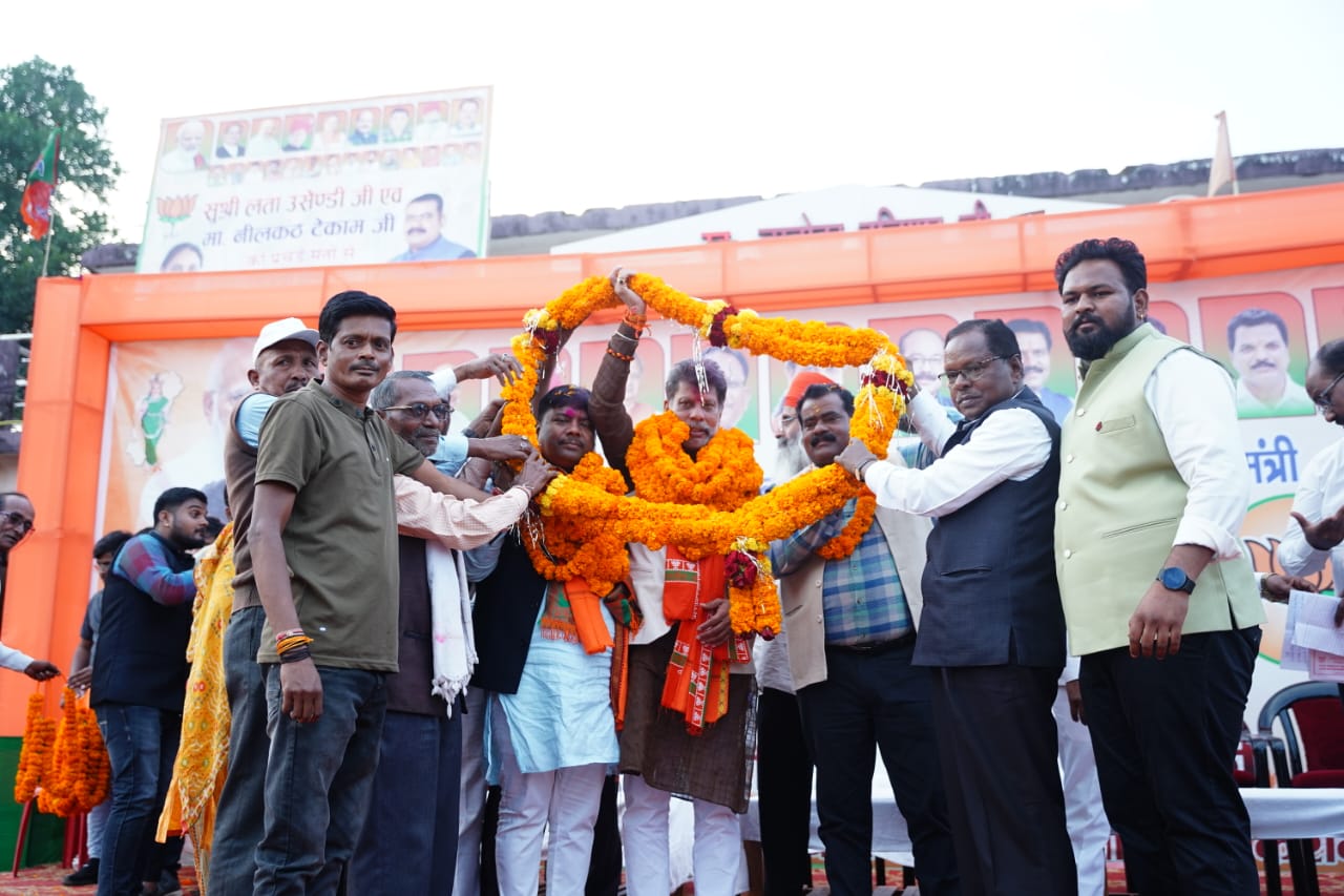 भाजपा प्रदेश अध्यक्ष किरण देव और मंत्री केदार कश्यप पहुंचे कोण्डागांव, भव्य स्वागत भाजपा प्रदेश अध्यक्ष किरण देव और मंत्री केदार कश्यप पहुंचे कोण्डागांव, भव्य स्वागत
