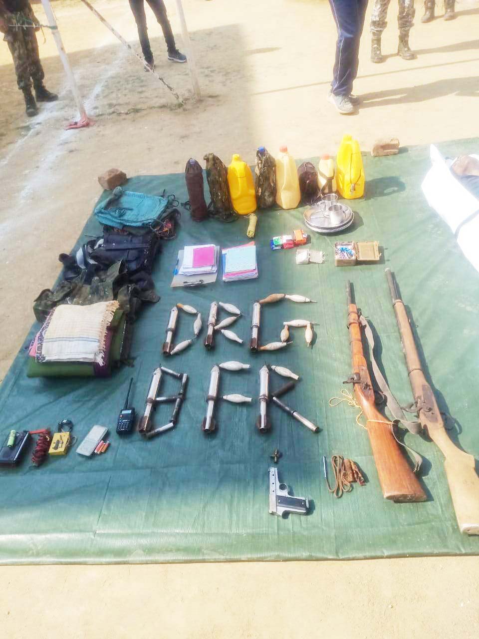 मुठभेड़, मिले घातक हथियार 