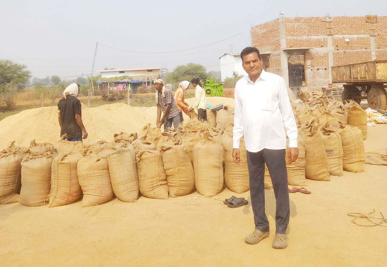 वासुदेव को मिला 7.34 लाख धान बोनस