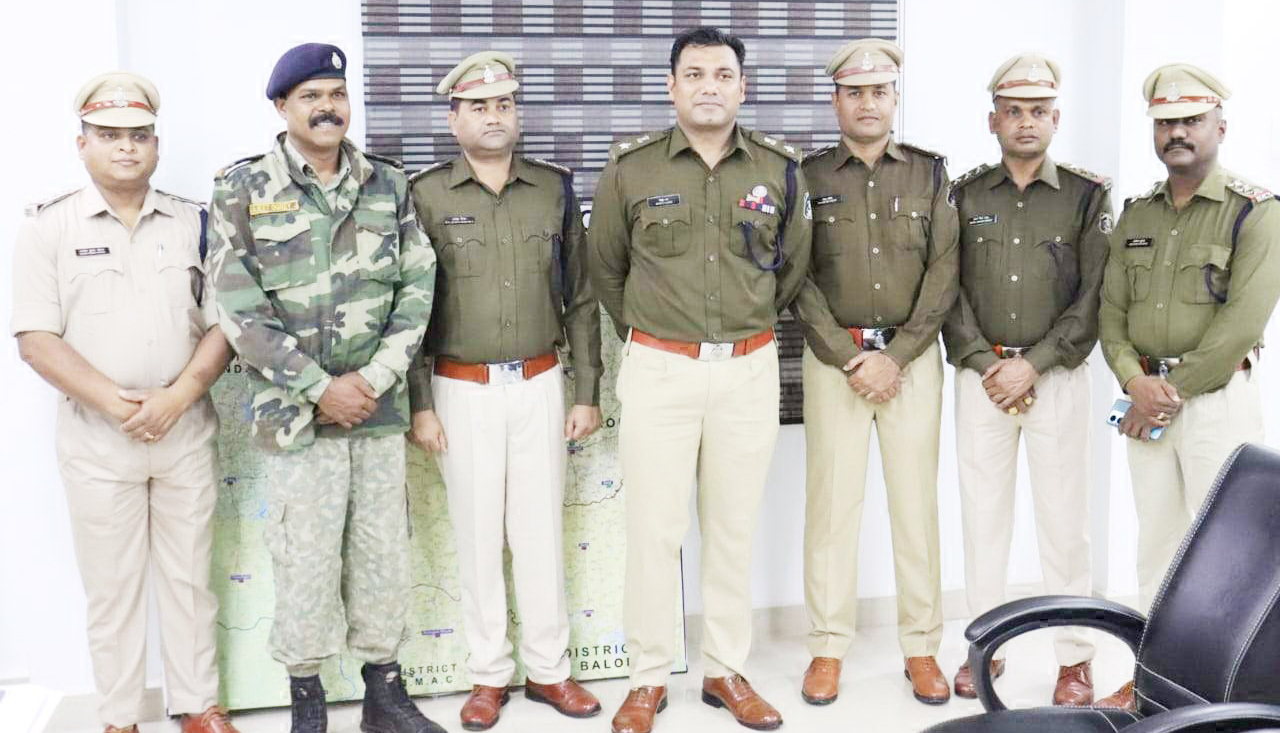 चार उप निरीक्षक पदोन्नत चार उप निरीक्षक पदोन्नत