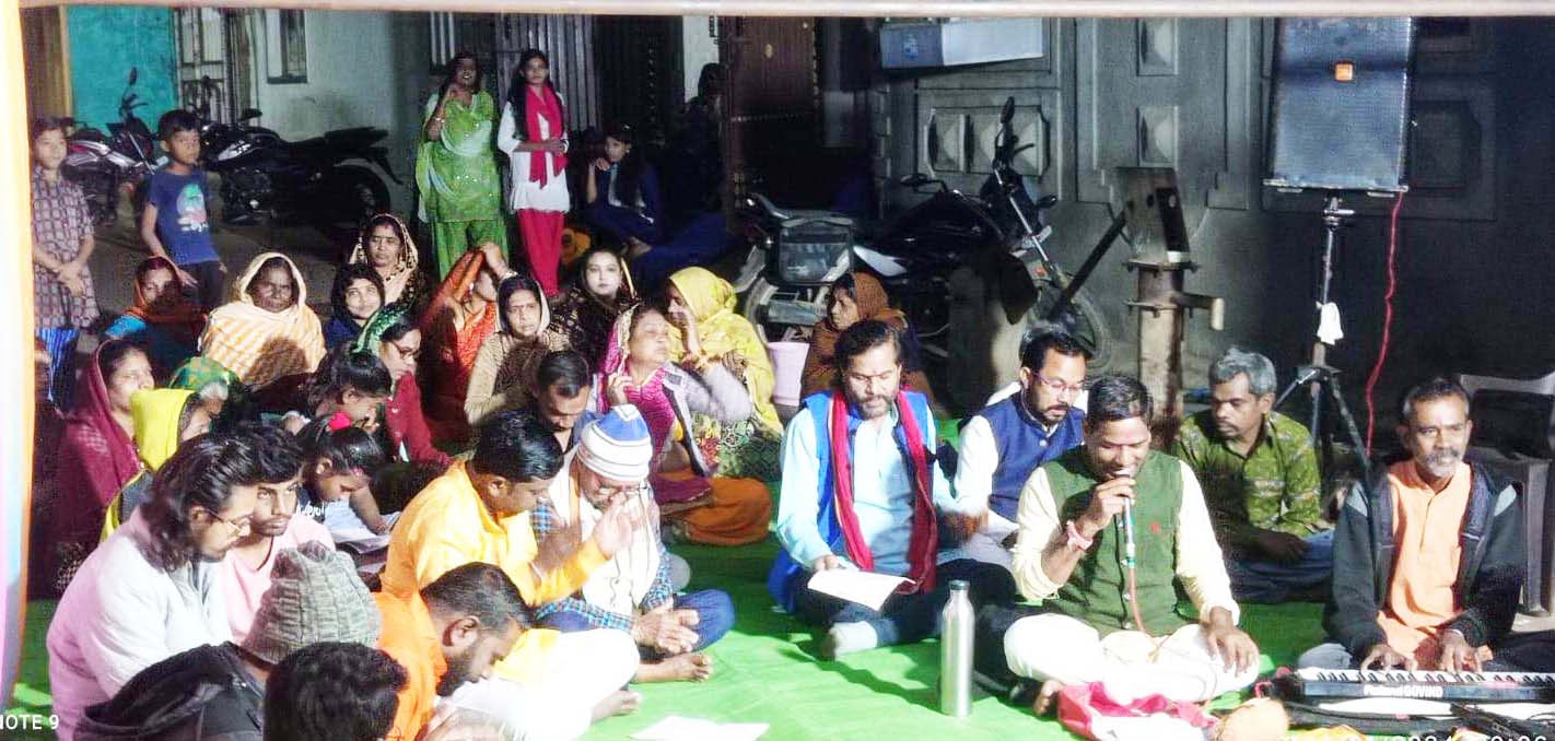 मंदिर में स्थापना दिवस धूमधाम से मना मंदिर में स्थापना दिवस धूमधाम से मना