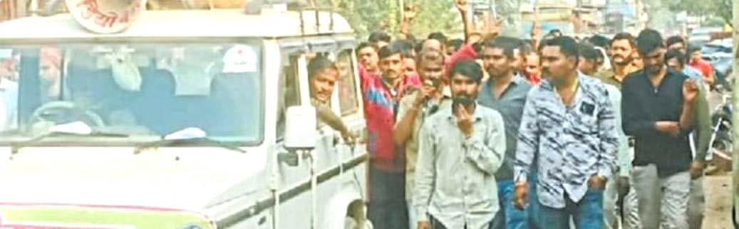 नए मोटर व्हीकल एक्ट में संशोधन को लागू करने पर लगी रोक, संचालक संघ ने निकाली रैली 