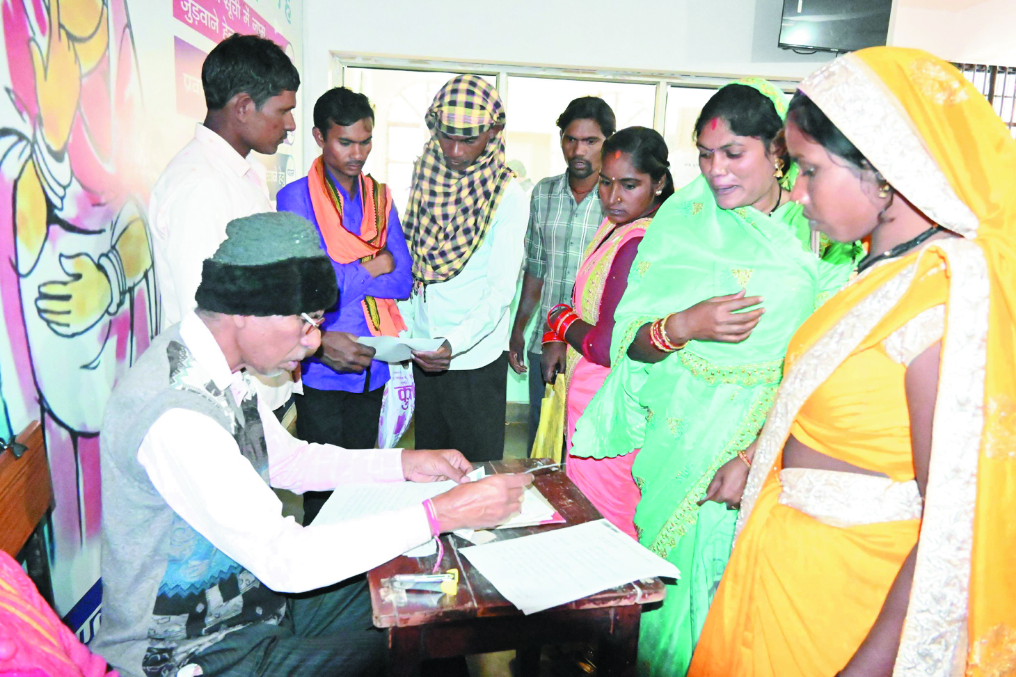 ईवीएम-वीवीपैट के प्रचार-प्रसार के लिए प्रदर्शन केन्द्र स्थापित