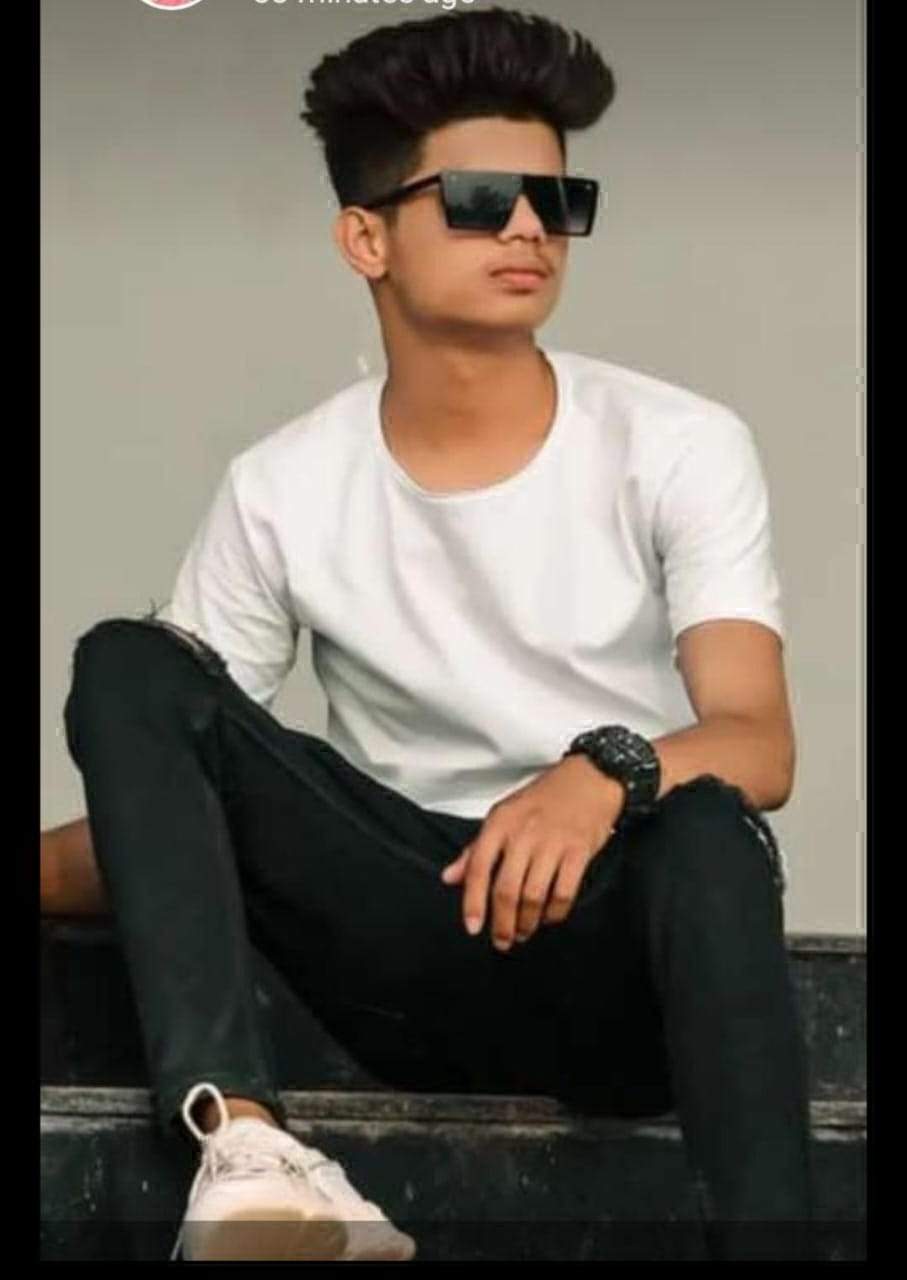  दादा के घर से देर रात निकला युवक,  मिला घायल, अस्पताल में मौत