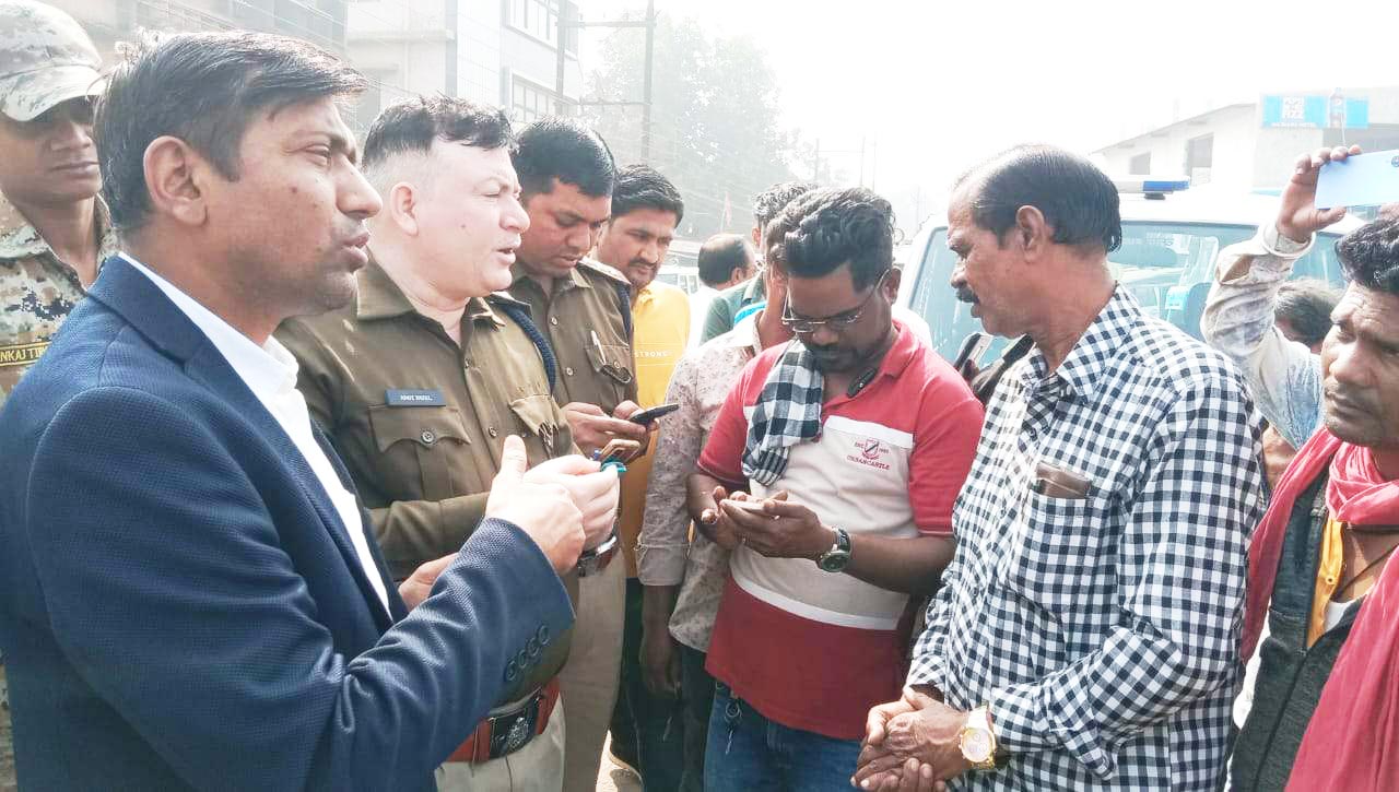 ड्राइवरों की हड़ताल का नांदगांव में मिला-जुला असर