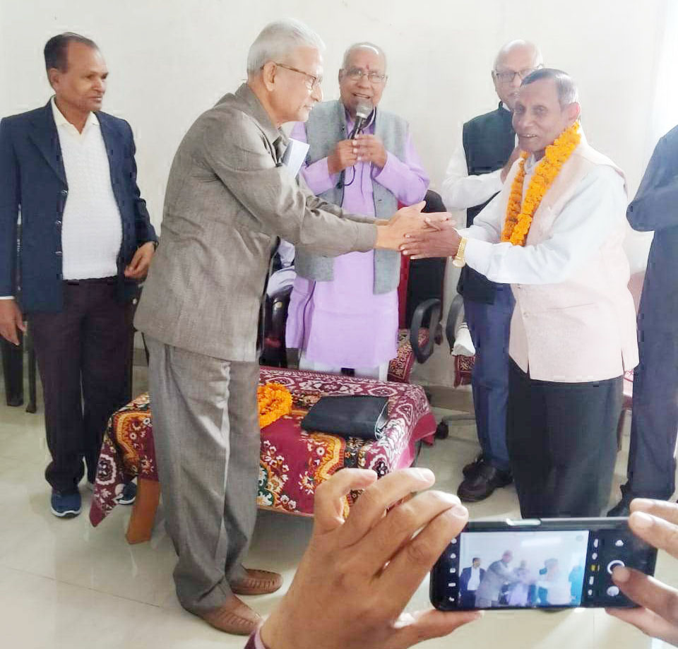 पेंशनर्स एसोसिएशन की बैठक आयोजित पेंशनर्स एसोसिएशन की बैठक आयोजित