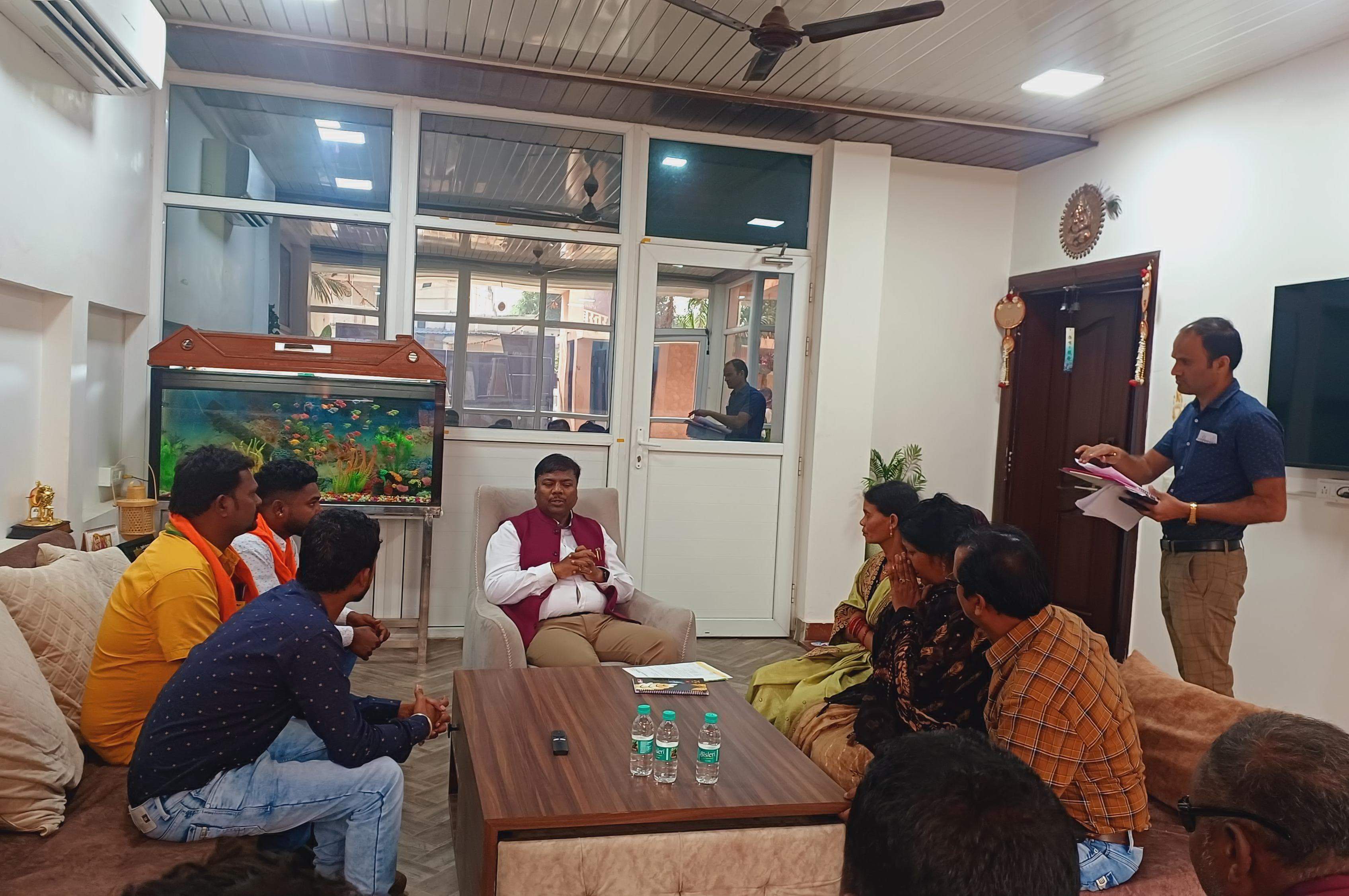 ओरछा-छोटेडोंगर सहित पूरे क्षेत्र में स्वास्थ्य व्यवस्था करेंगे दुरुस्त-केदार