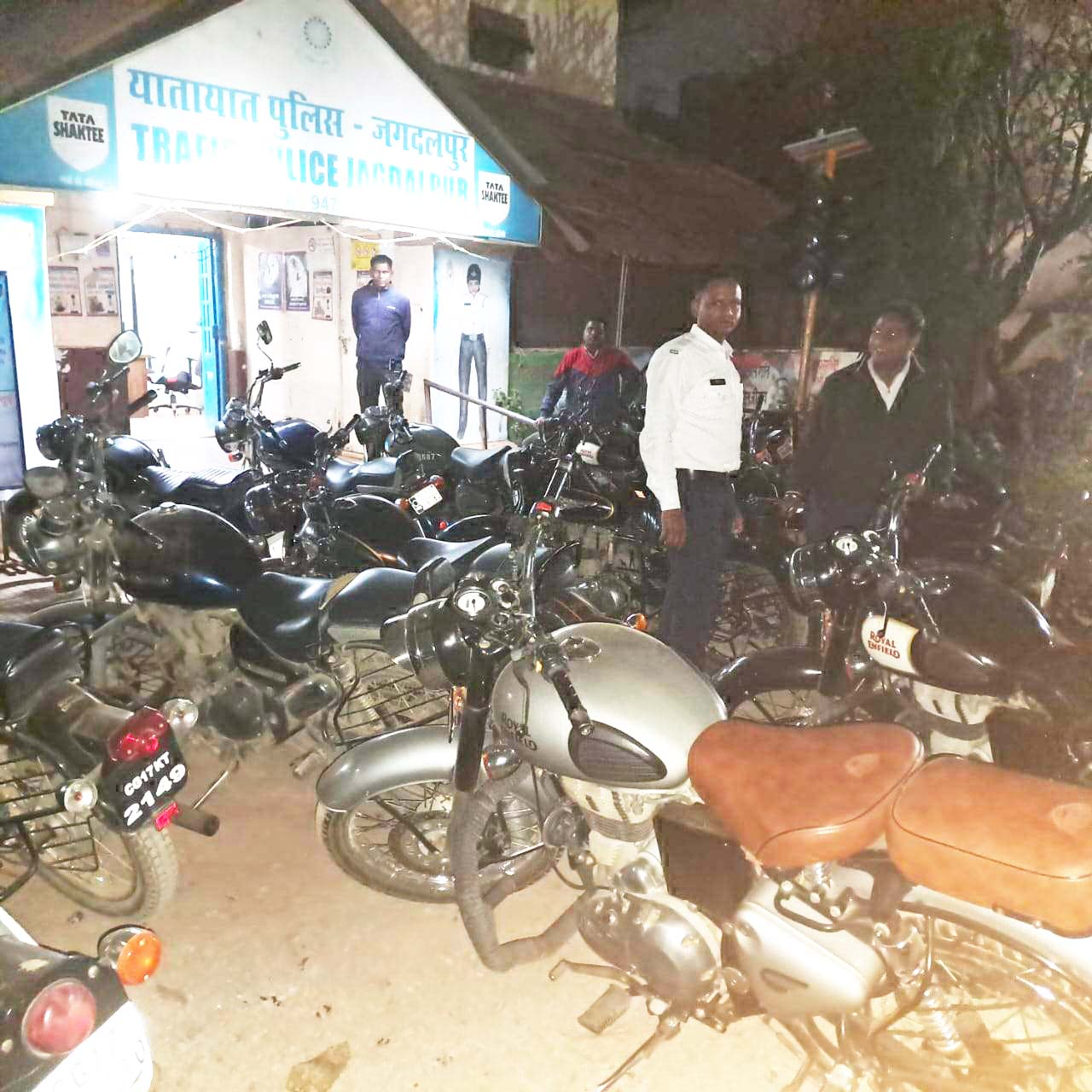 20 से अधिक वाहनों पर चालानी कार्रवाई 