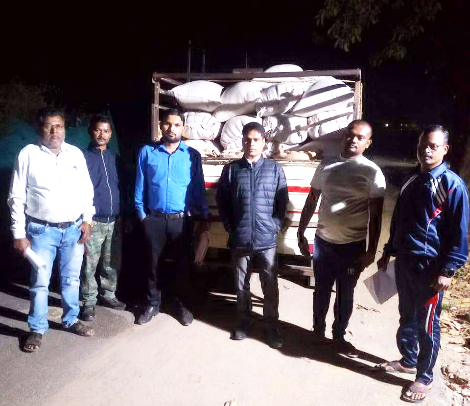 अवैध परिवहन करते धान जब्त