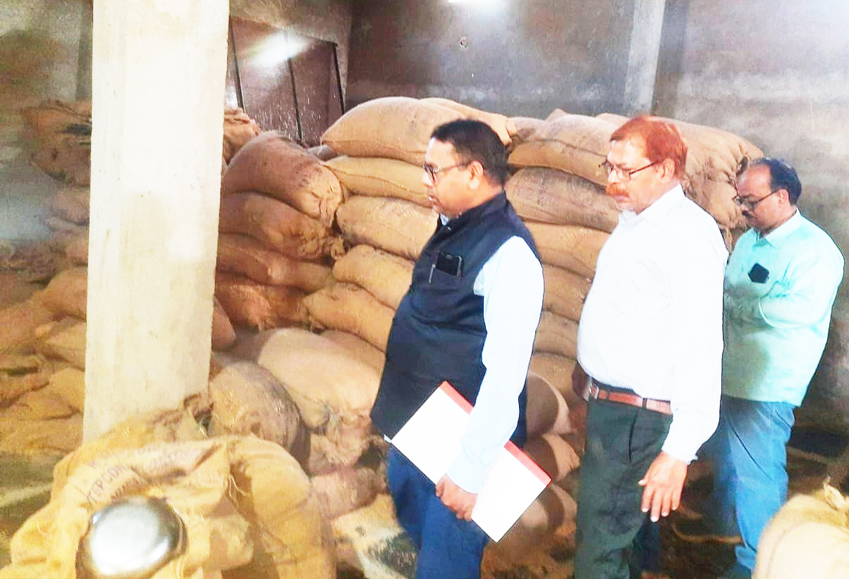 मंडी शुल्क जमा नहीं