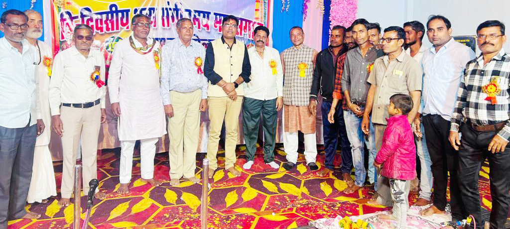 रामायण कार्यक्रम में शामिल हुए विधायक 