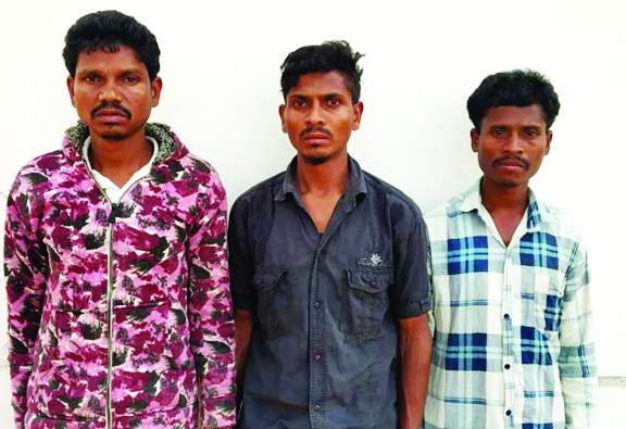 मतदान केंद्र में हमले में शामिल 3 नक्सली बंदी