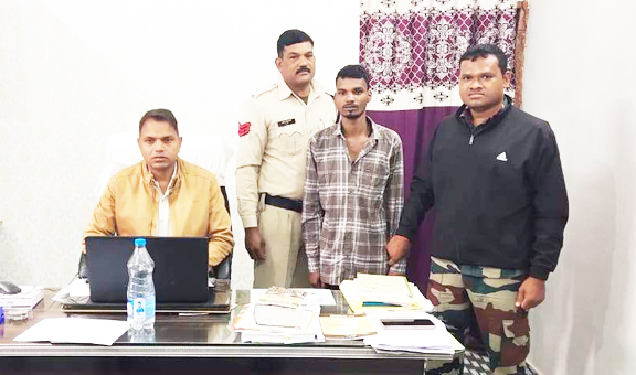 शादी का झांसा देकर रेप, आरोपी गिरफ्तार शादी का झांसा देकर रेप, आरोपी गिरफ्तार