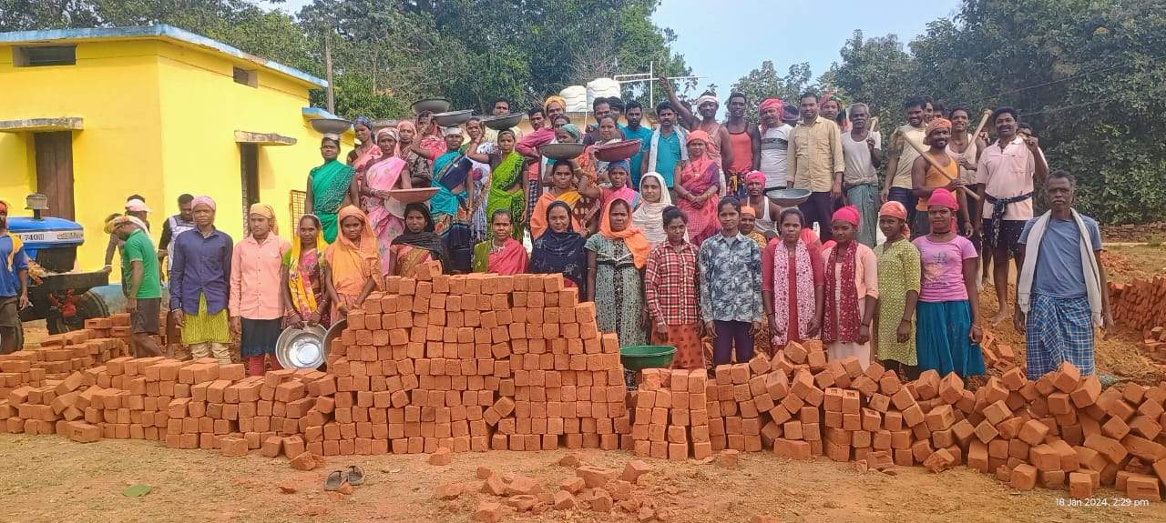 सामुदायिक सहभागिता से विद्यालय में बना सांस्कृतिक मंच सामुदायिक सहभागिता से विद्यालय में बना सांस्कृतिक मंच