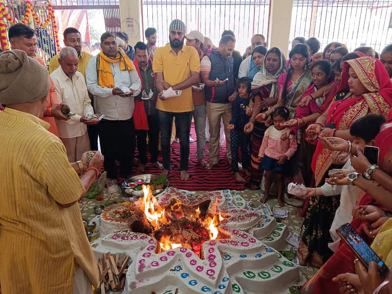 राम के स्वागत के लिए दिवाली जैसा  जश्न, जगह-जगह पूजा-अर्चना