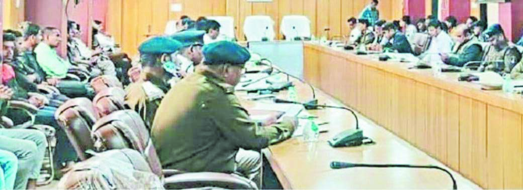 बच्चों की परीक्षाएं पास, नियमों का पालन कराएं सुनिश्चित