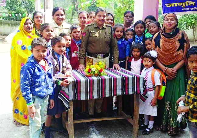 महिलाओं को अधिकार व कानून के प्रति किया जागरूक