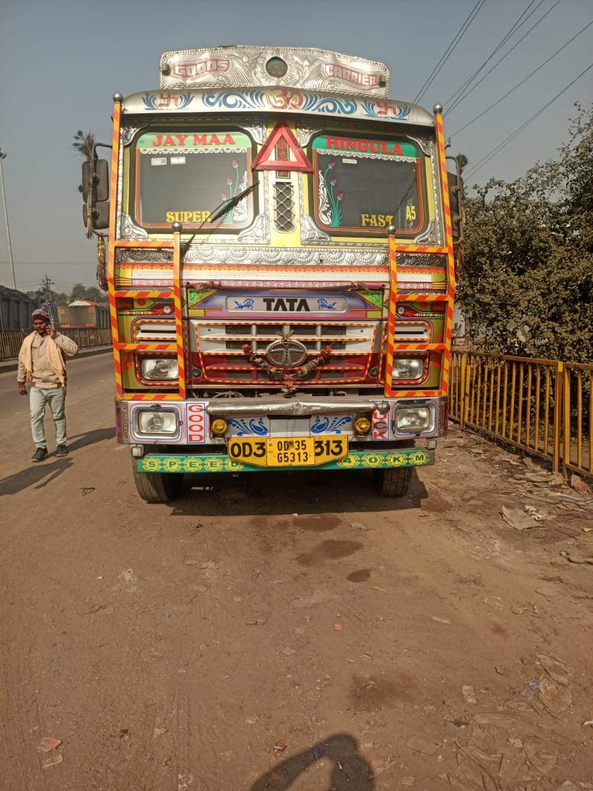 ट्रक ने युवक को कुचला, मौत 