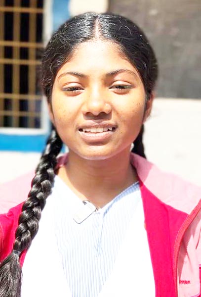 जेईई में भाग लेंगी रीना