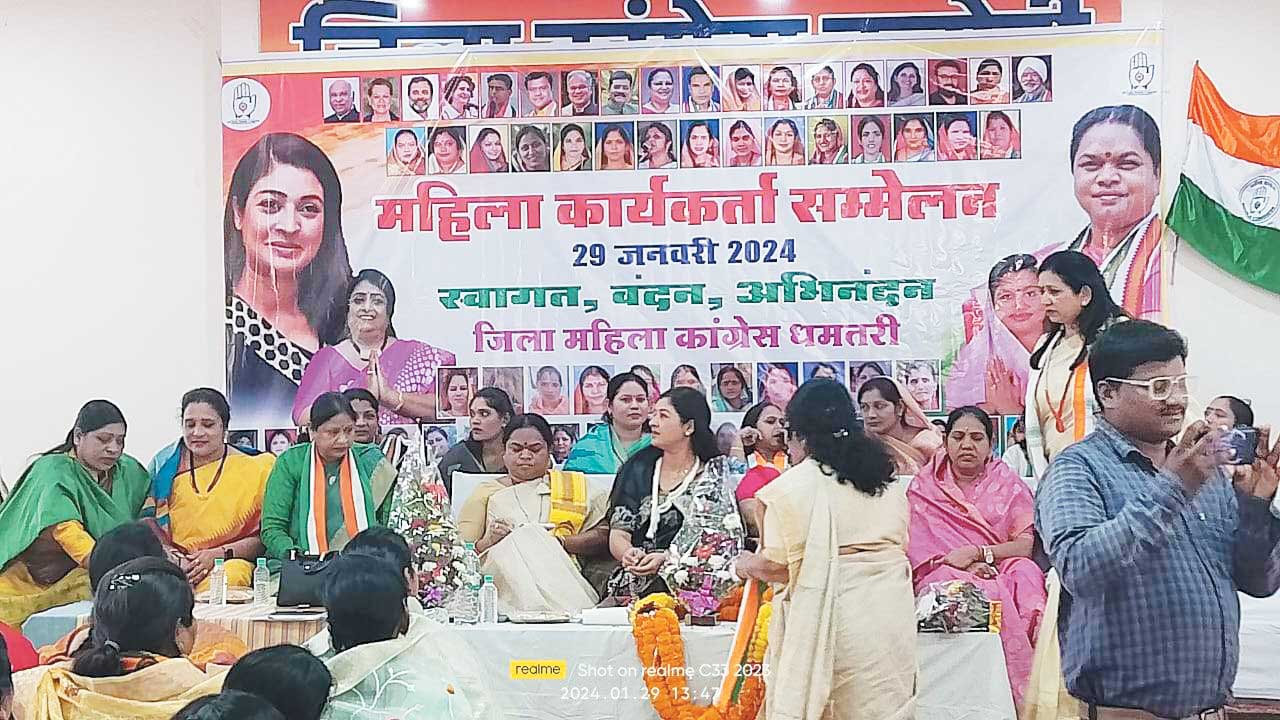 प्रत्याशी को जिताने महिला कांग्रेस की महत्वपूर्ण भूमिका -डॉ.लक्ष्मी ध्रुव