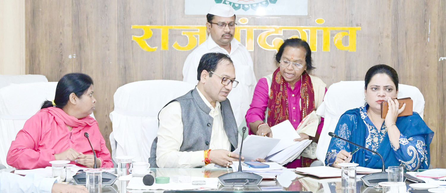 जनदर्शन में सुनी नागरिकों की समस्याएं