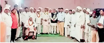 गिरौधपुरी धाम के पदयात्रियों का श्रीफल देकर किया स्वागत