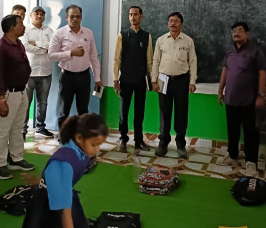 शिक्षाधिकारियों ने किया पीएमश्री स्कूलों का निरीक्षण