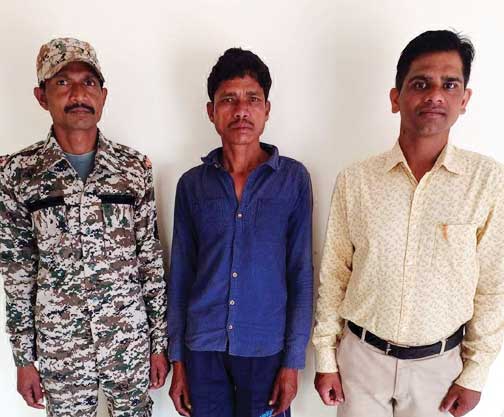 जादू-टोना का शक, छोटे भाई पर चाकू से वार